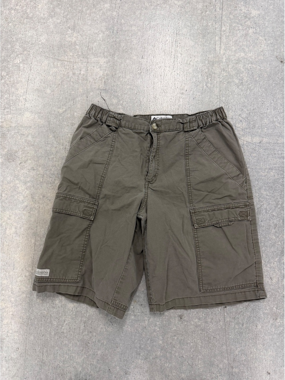 Vintage Columbia Sportswear Cargo Shorts Boys Olive Green Elastic Waist Belted